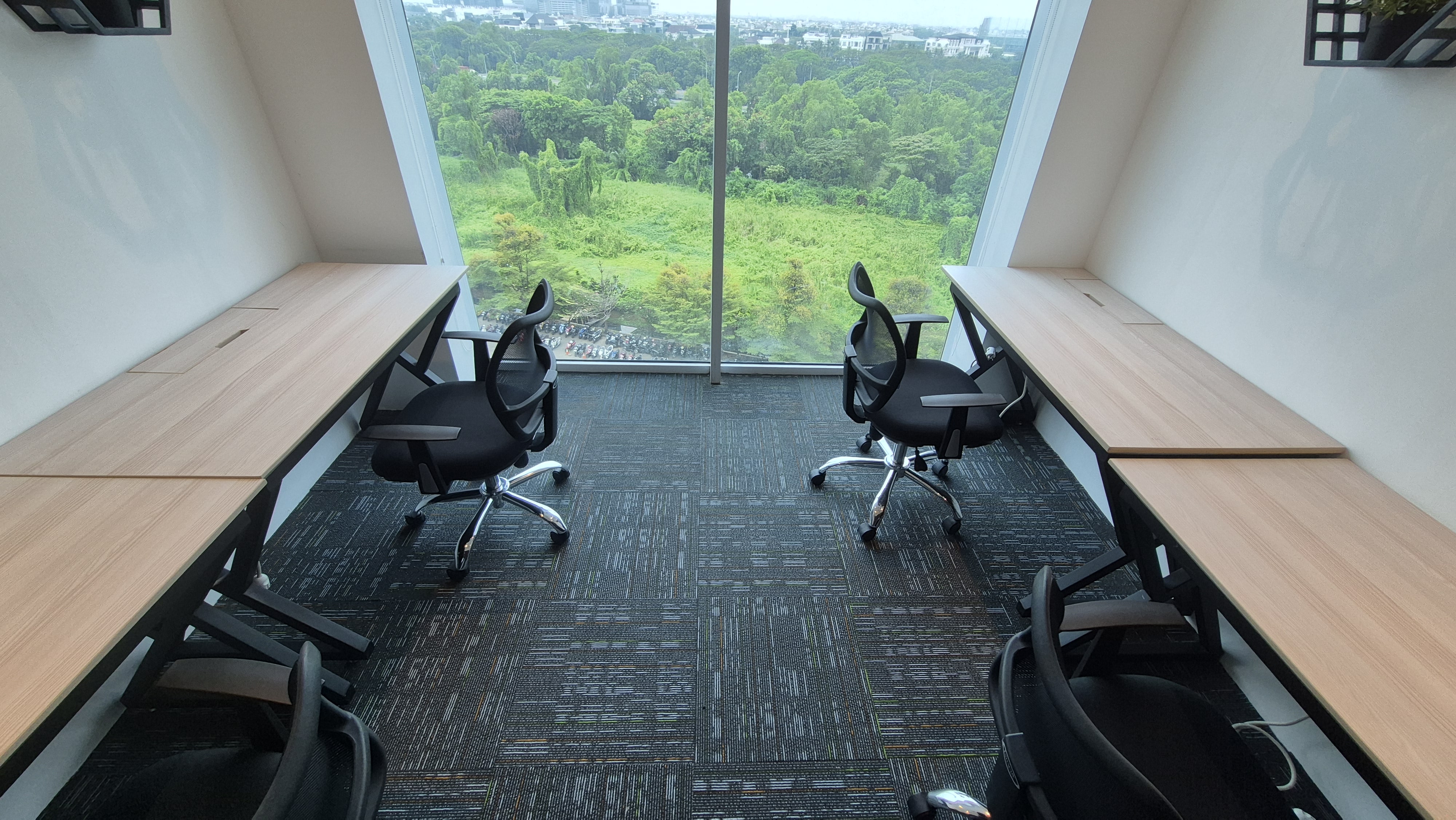 Ruang Kantor (Service Office) Gedung Burza Tower View Room - 4 Pax