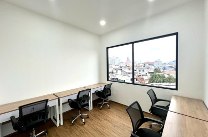 Ruang Kantor (Service Office) Duta Merlin - 6 Pax