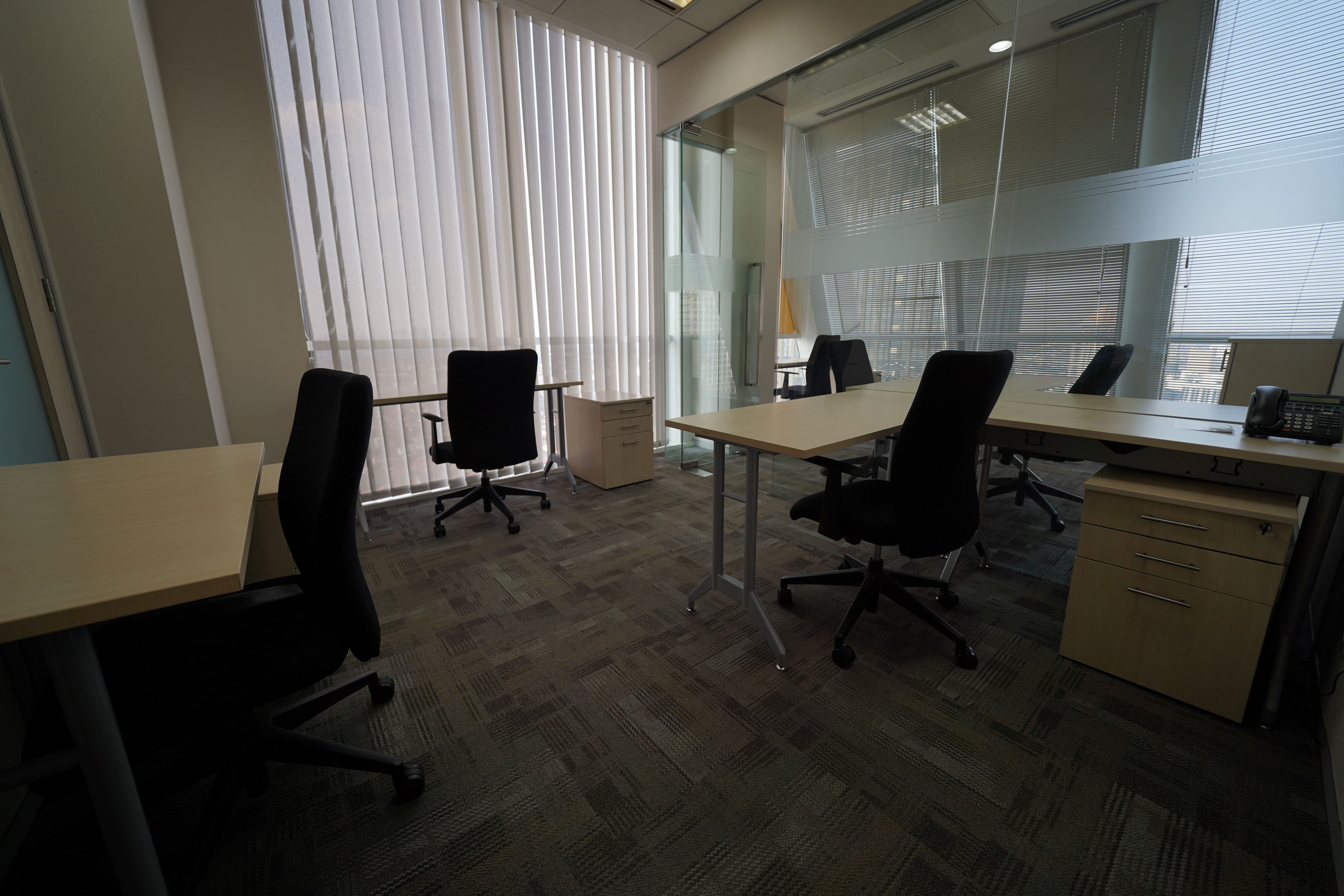 Kantor Kerja Bersama (Coworking Space) Talavera Office Suite