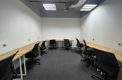 Ruang Kantor (Service Office) The Suite Tower - 8 Pax