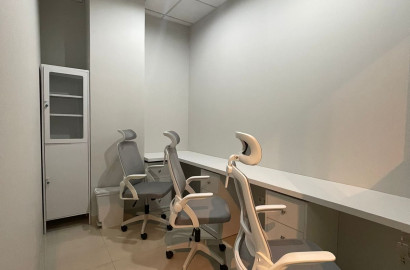 Ruang Kantor (Service Office) Aldeoz Building - 3 Pax