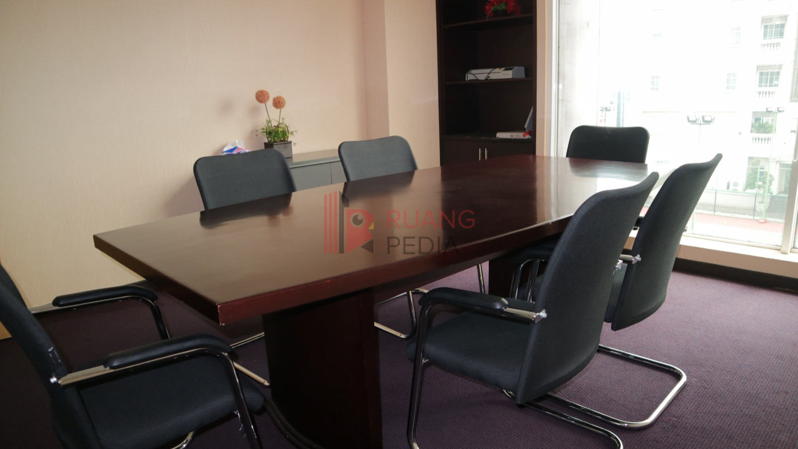 Ruang Rapat (Meeting Room) Belleza Office Tower Kapasitas 10 Pax