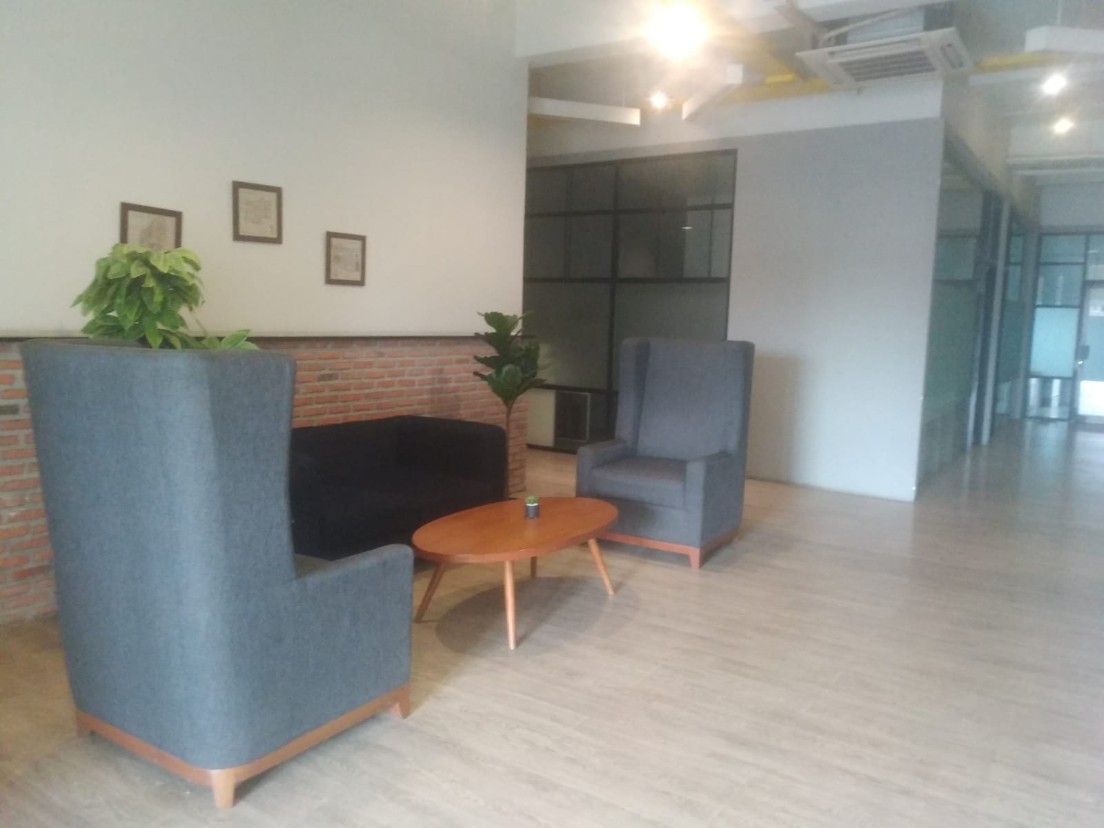 Kantor Kerja Bersama (Coworking Space) Conclave