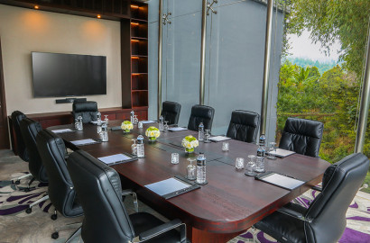 Meeting Room di Bandung untuk Pertemuan Bisnis Anda