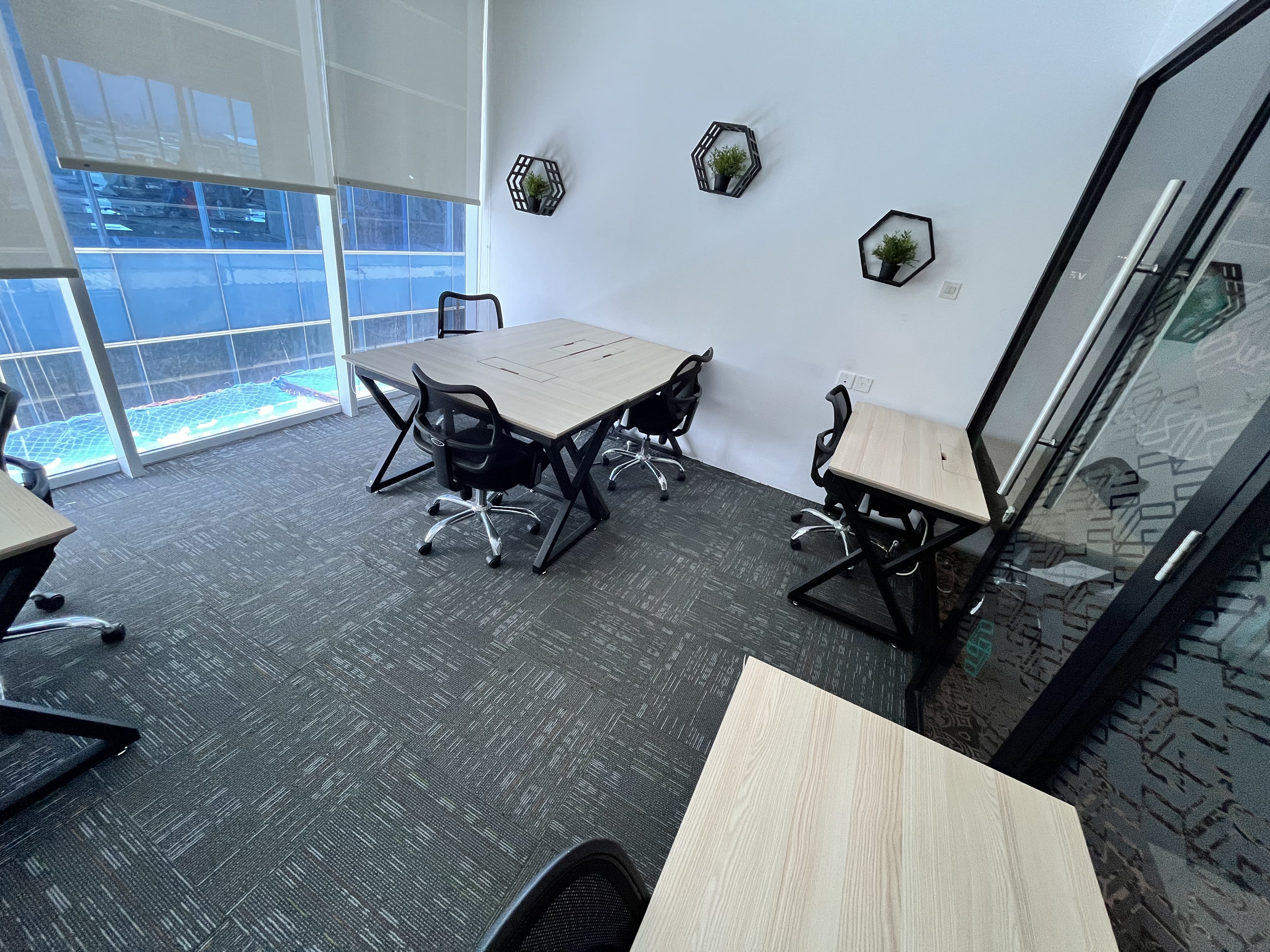 Ruang Kantor (Service Office) Gedung Burza Tower View Room - 6 Pax