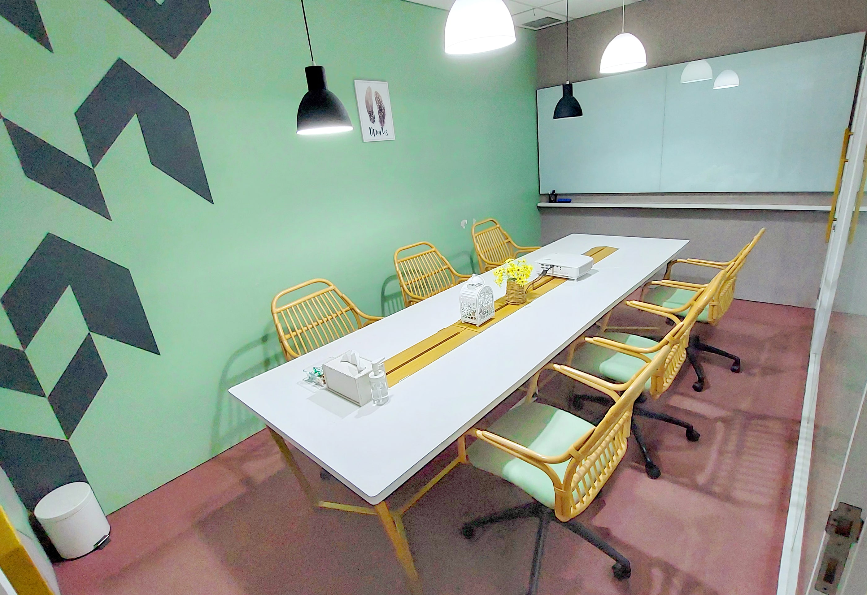 Ruang Rapat (Meeting Room) Citihub Harton Tower Kapasitas 10 Pax