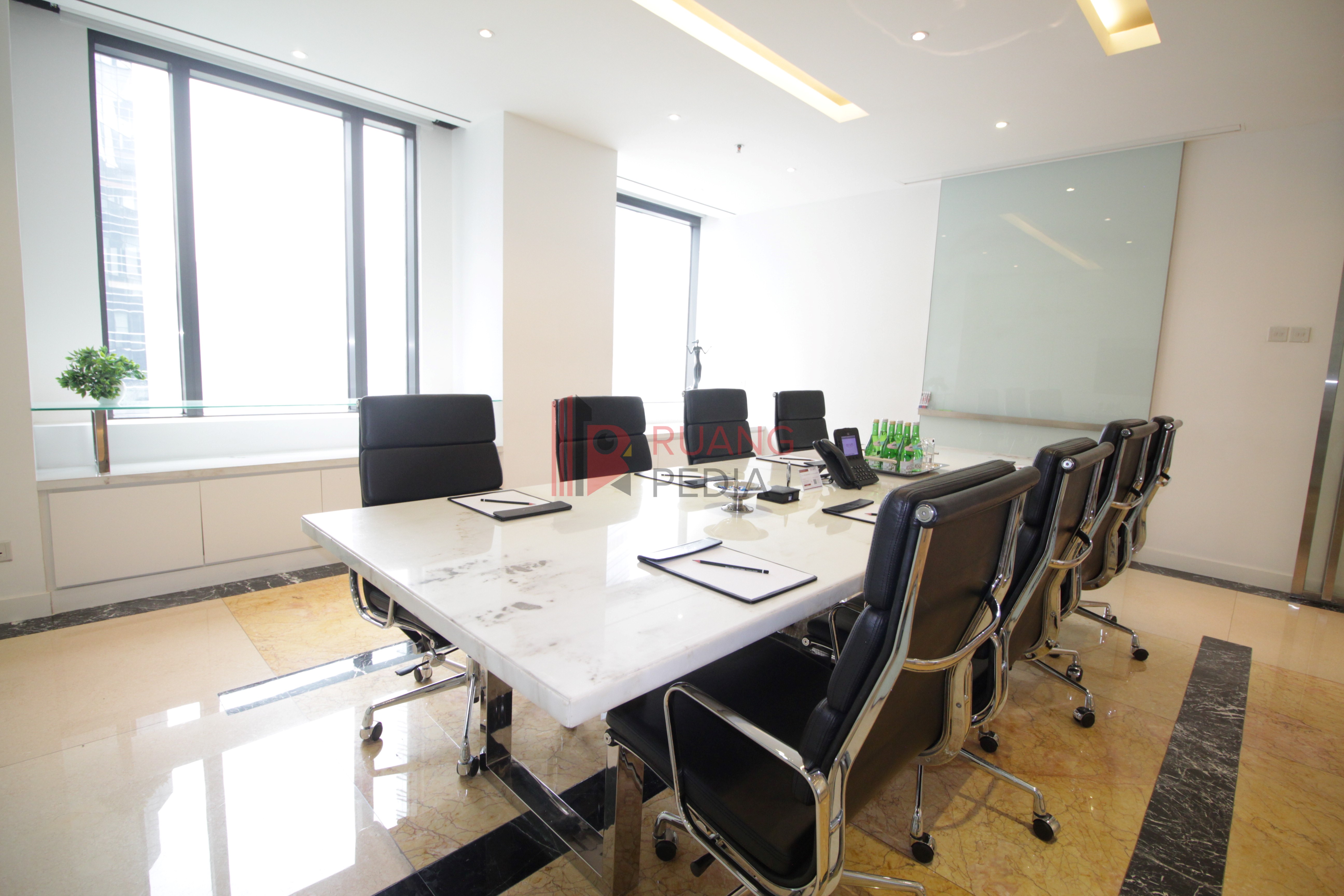 Ruang Kantor (Service Office) Indonesia Stock Exchange View Room - 4 Pax