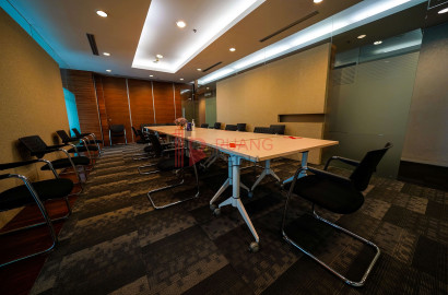 Ruang Rapat (Meeting Room) Menara Karya Kapasitas 5 Pax