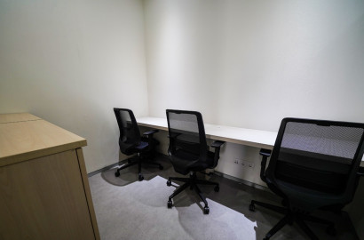 Ruang Kantor (Service Office) Equity Tower SCBD No View Room - 3 Pax