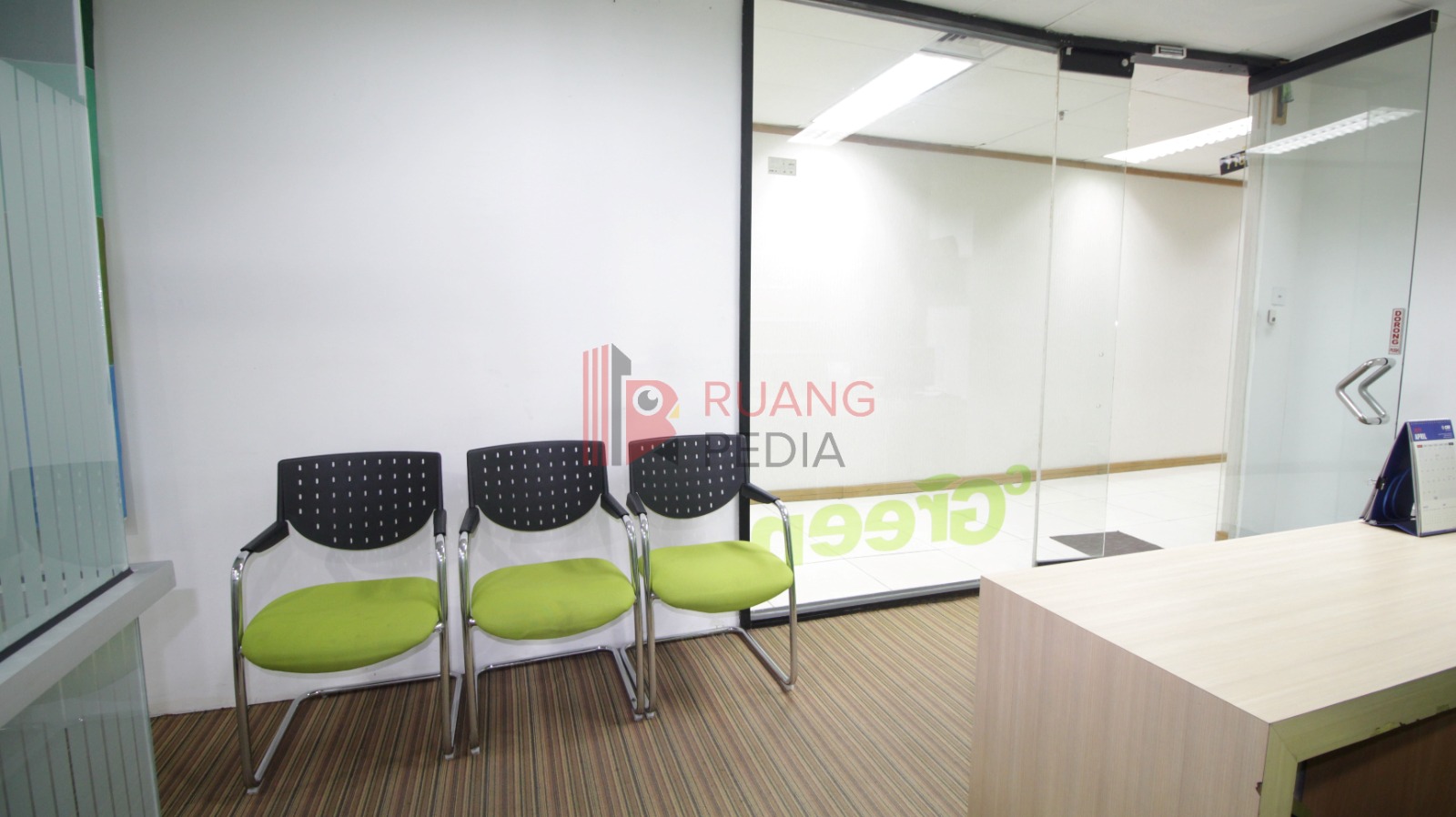 Ruang Rapat (Meeting Room) Palma One Tower Kapasitas 4 Pax