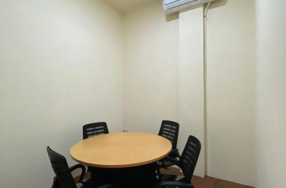 Ruang Rapat (Meeting Room) Ruko Saharjo Kapasitas 4 Pax
