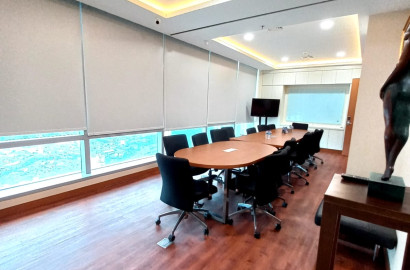 Ruang Rapat (Meeting Room) Soho Capital Office Tower Kapasitas 10 Pax