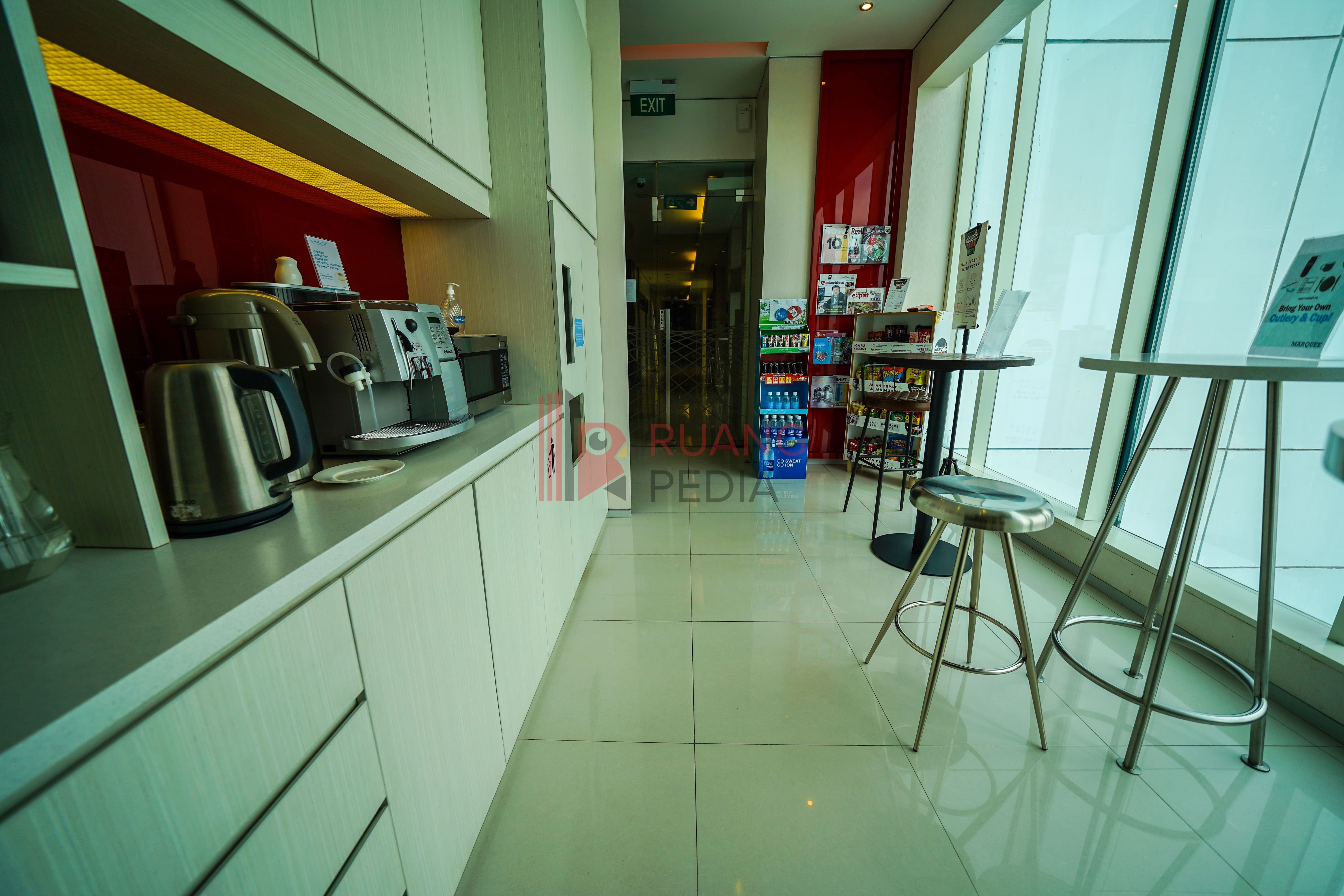 Kantor Kerja Bersama (Coworking Space) Sovereign Plaza