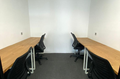 Ruang Kantor (Service Office) The Suite Tower - 4 Pax