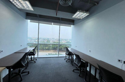 Ruang Kantor (Service Office) The Suite Tower View Room - 6 Pax
