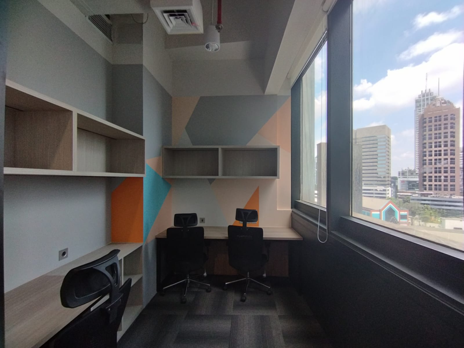 Ruang Kantor (Service Office) Treasury Tower SCBD View Room - 3 Pax