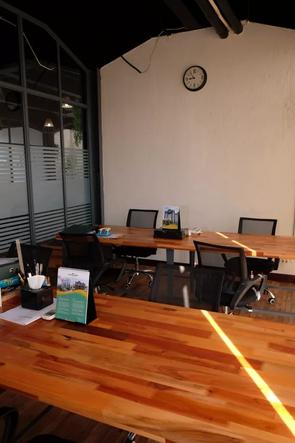 Ruang Kantor (Service Office) Ruko Kemanggisan - 10 pax