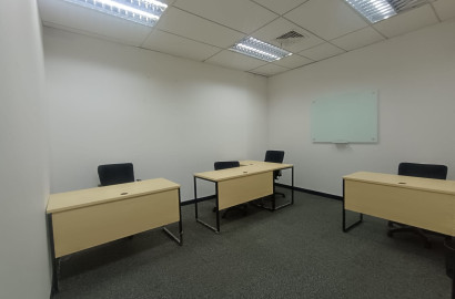 Ruang Kantor (Service Office) Menara Jamsostek No View Room - 5 Pax