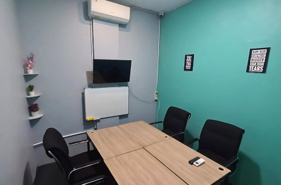 Ruang Rapat (Meeting Room) Ruko Dr. Setiabudi Kapasitas 4 Pax