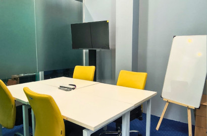 Ruang Kantor (Service Office) Rukan Balai Pustaka - 4 Pax