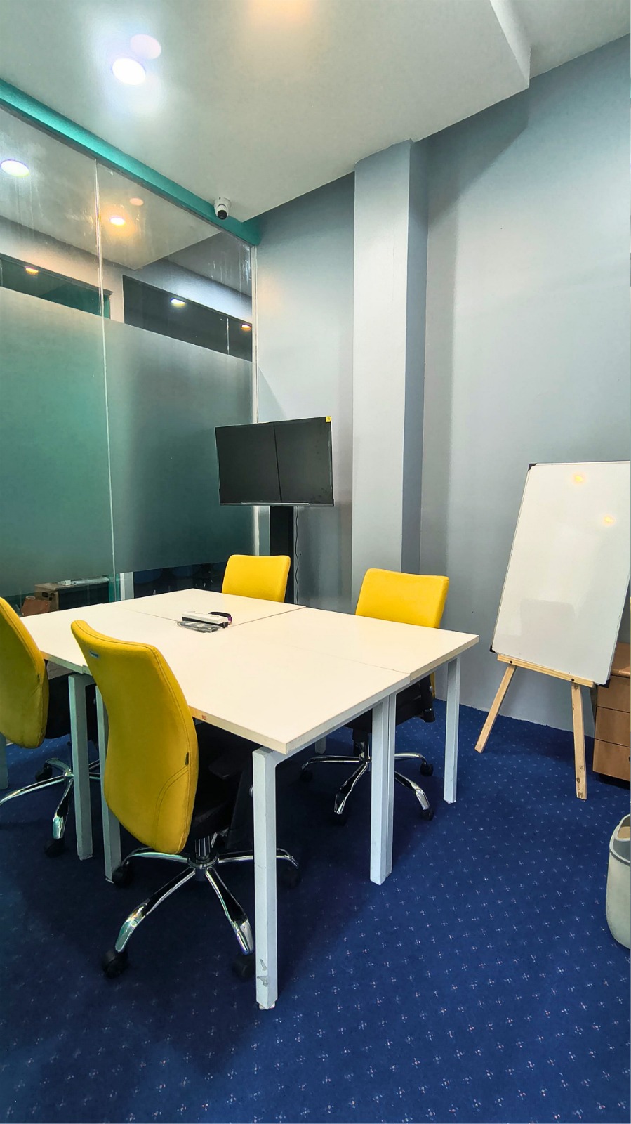 Ruang Kantor (Service Office) Rukan Balai Pustaka - 4 Pax